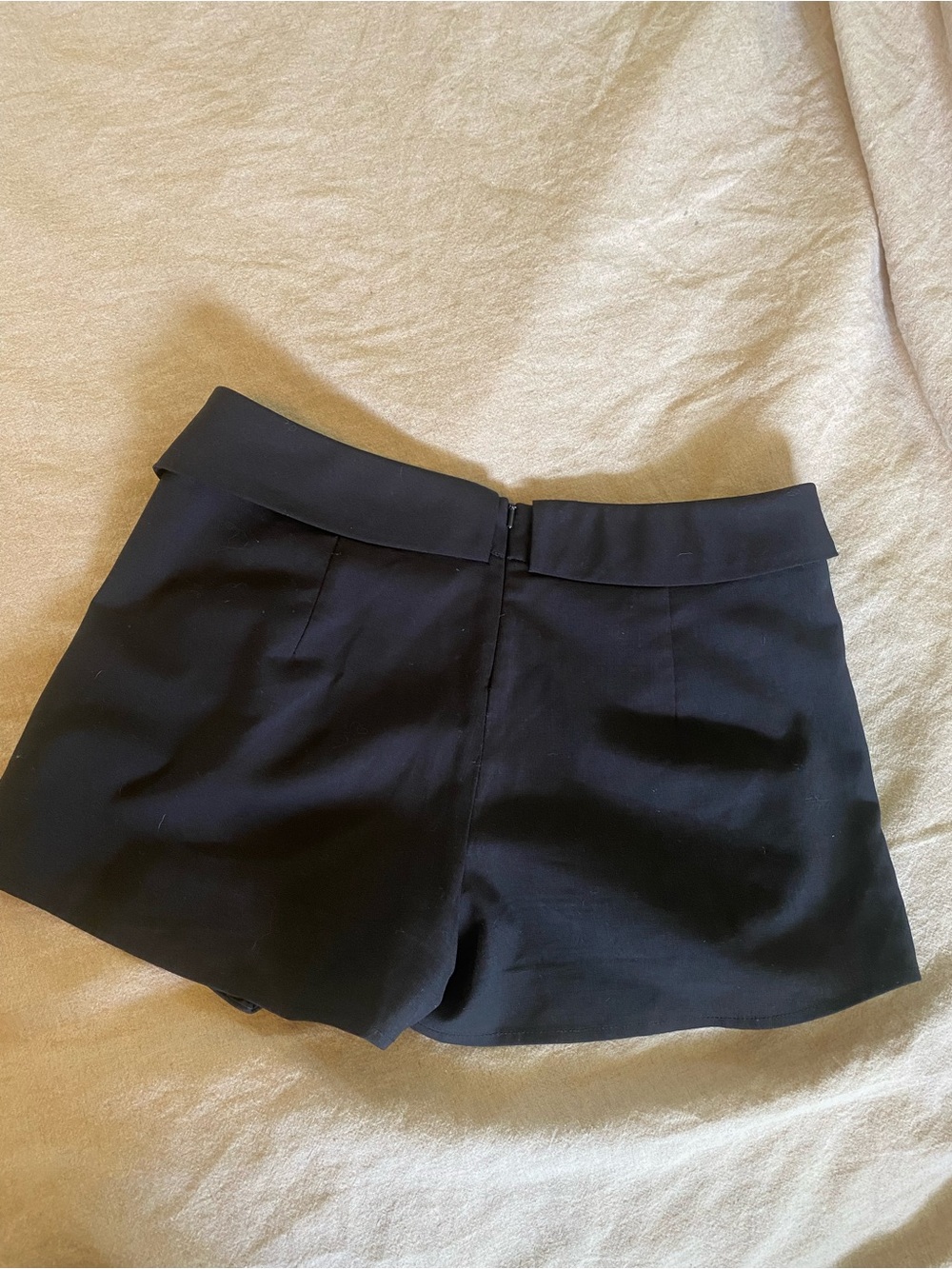 Taluls Black Women's Skort - Classic High-Waist - Picture 2 of 3